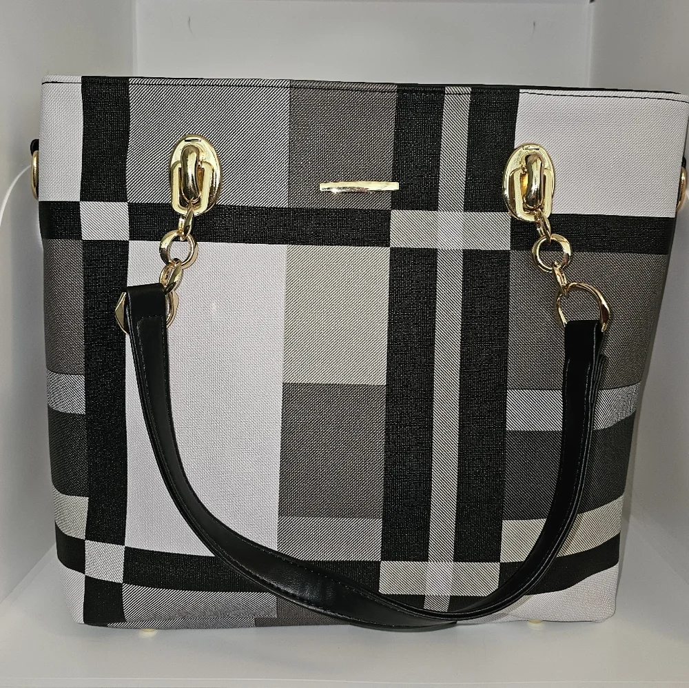 Black and White Plaid Handbag Set